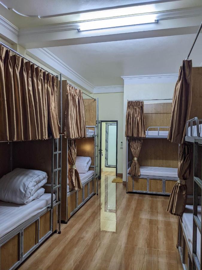 Train Station Backpackers Hostel Нин Бин Екстериор снимка