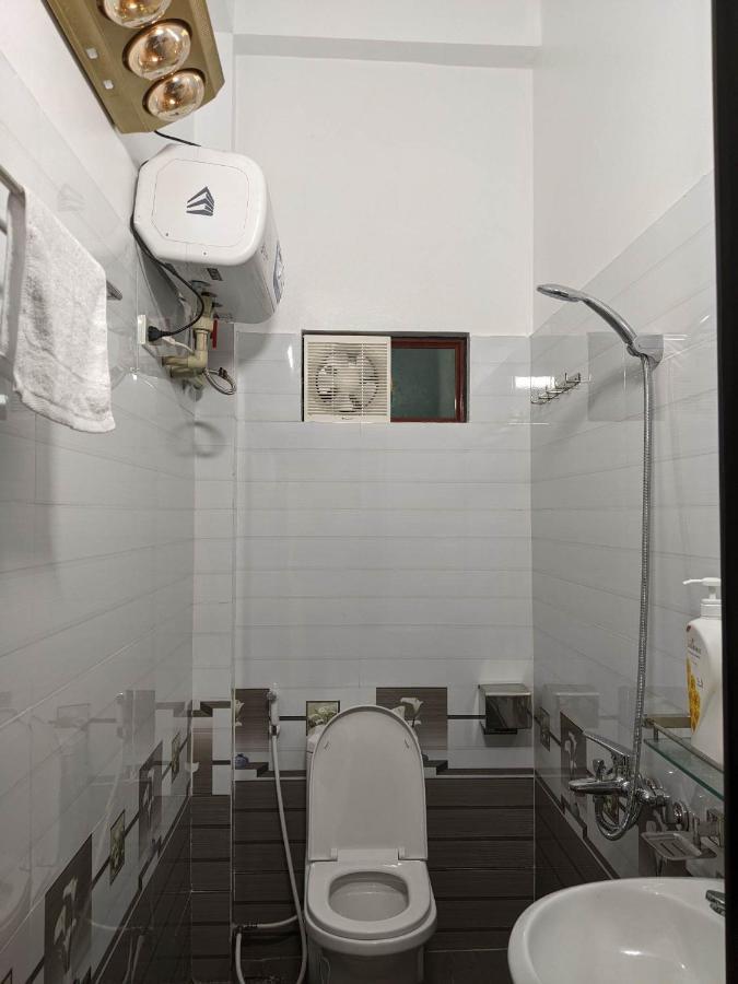 Train Station Backpackers Hostel Нин Бин Екстериор снимка