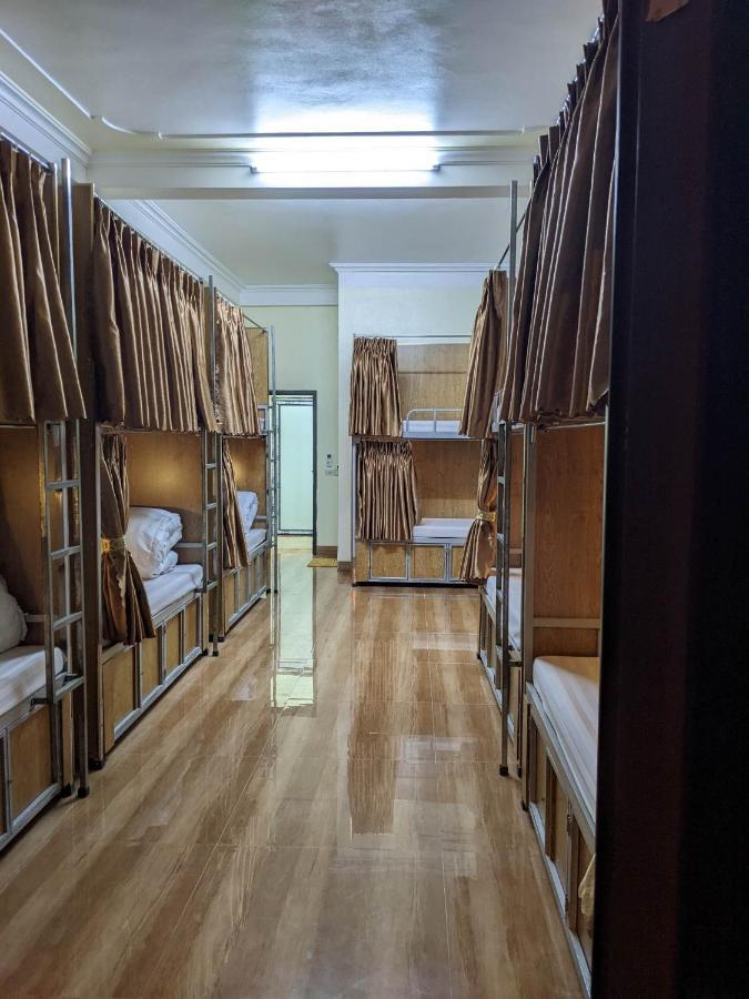 Train Station Backpackers Hostel Нин Бин Екстериор снимка