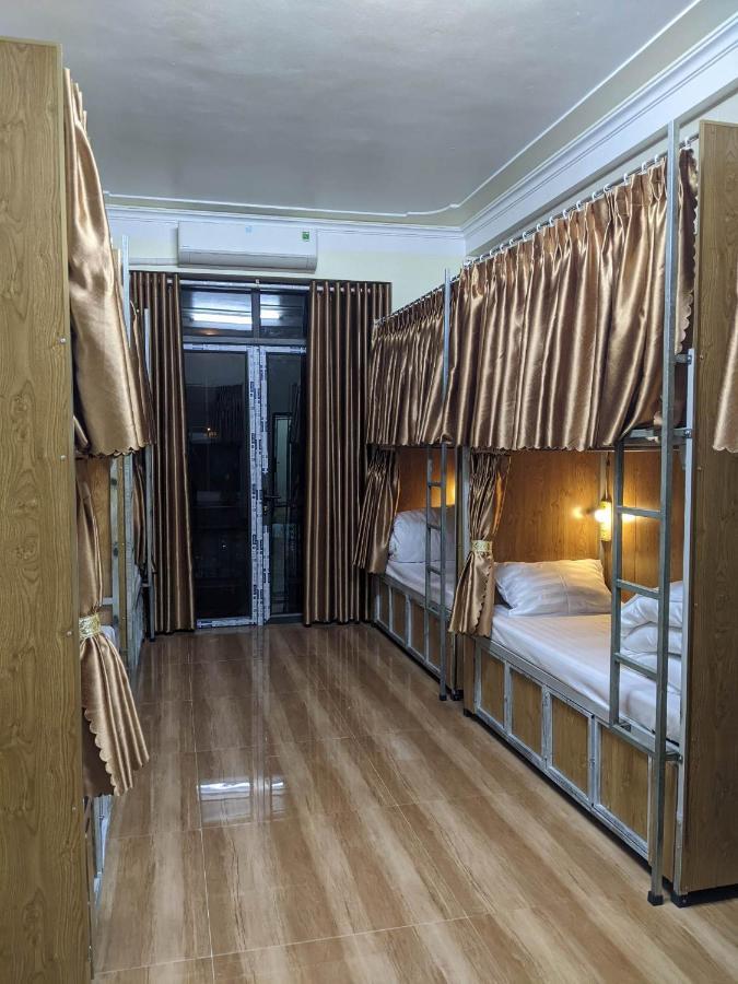 Train Station Backpackers Hostel Нин Бин Екстериор снимка